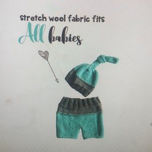 NWOT Baby knit newborn set